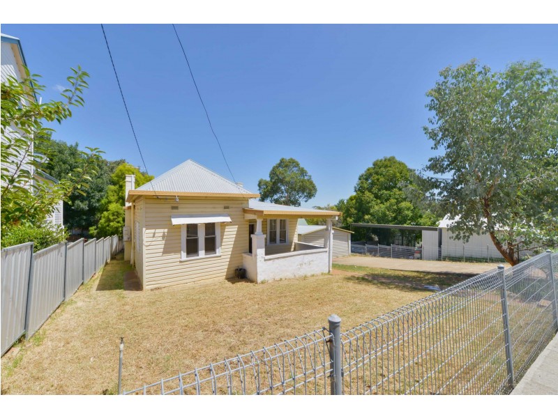 15 Dowell Avenue, Tamworth NSW 2340