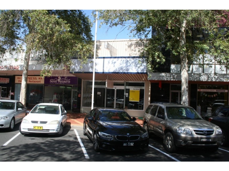 451 Peel Street, Tamworth NSW 2340