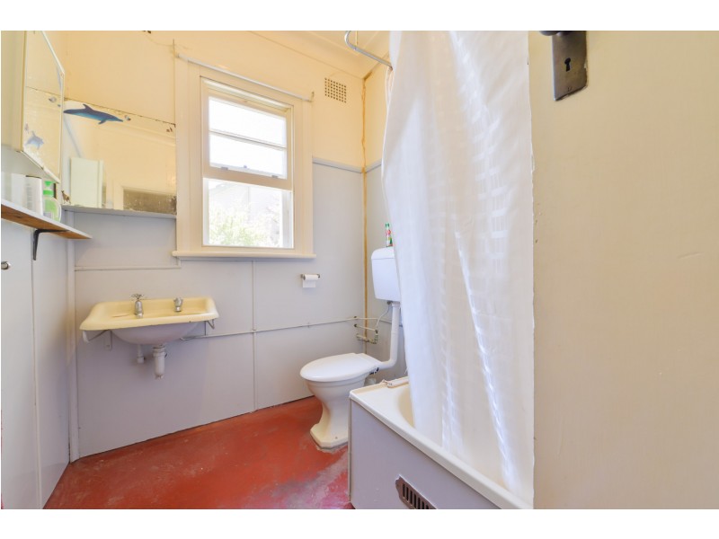 160 and 160A North Street, Tamworth NSW 2340