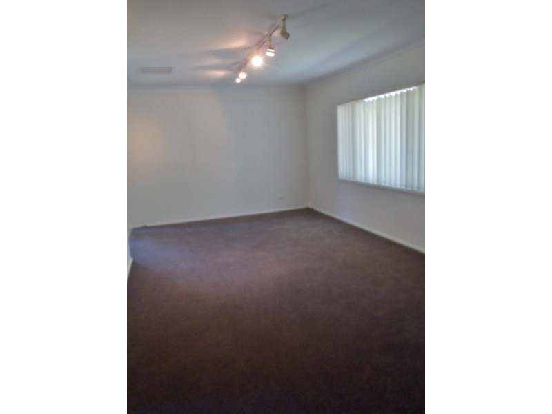 17 Milburn Road, Tamworth NSW 2340