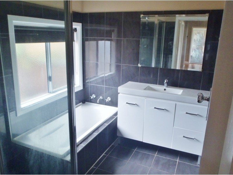 2 Rosedale Avenue, Tamworth NSW 2340