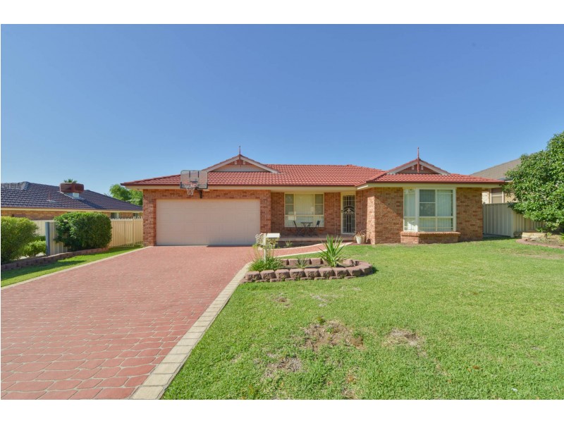 23 The Retreat, Tamworth NSW 2340