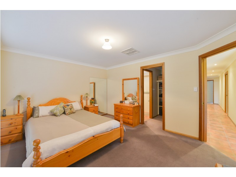 21 Warburton Drive, Westdale NSW 2340