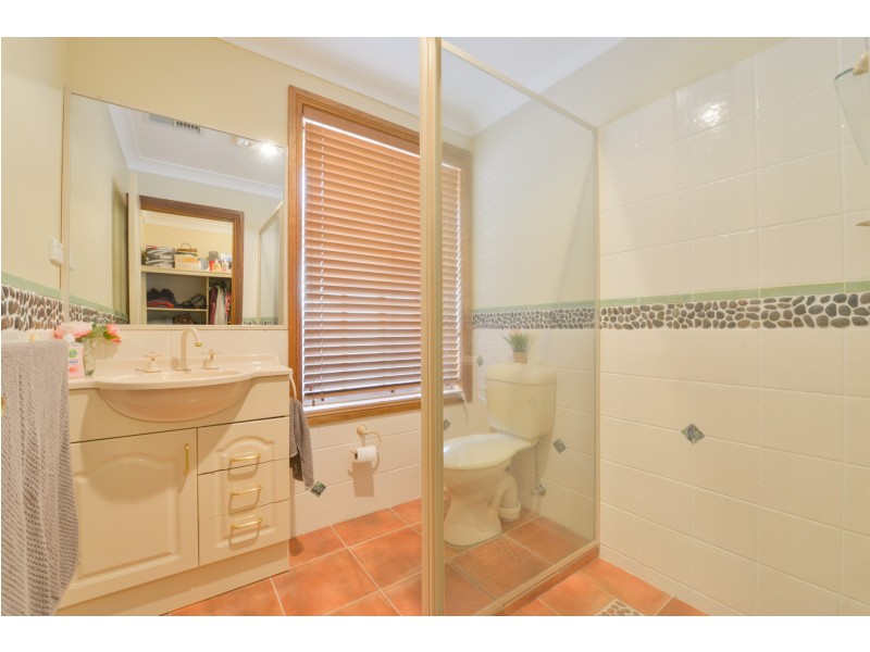 21 Warburton Drive, Westdale NSW 2340