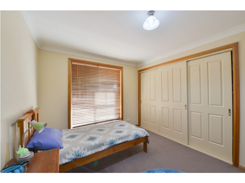 21 Warburton Drive, Westdale NSW 2340