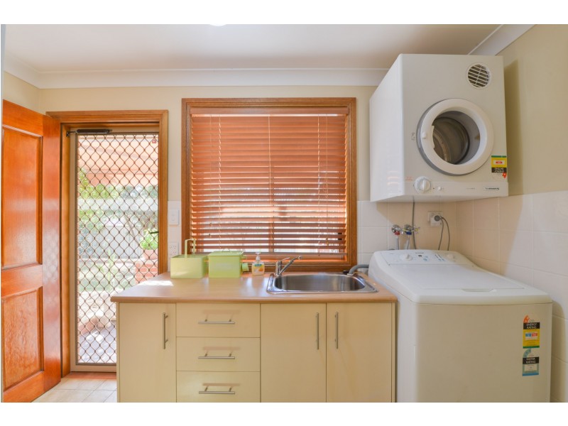 21 Warburton Drive, Westdale NSW 2340