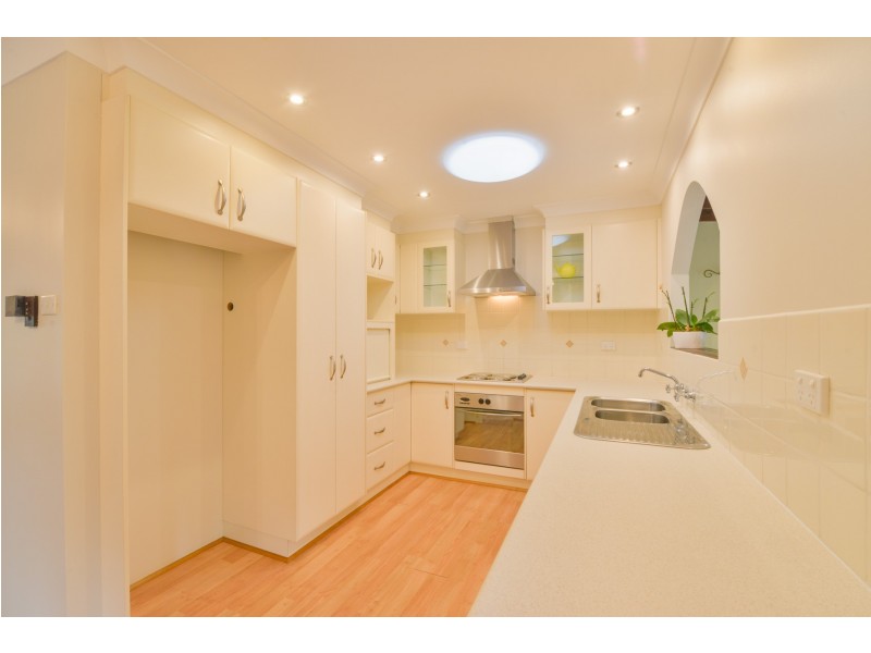 17 Carole Drive, Kootingal NSW 2352