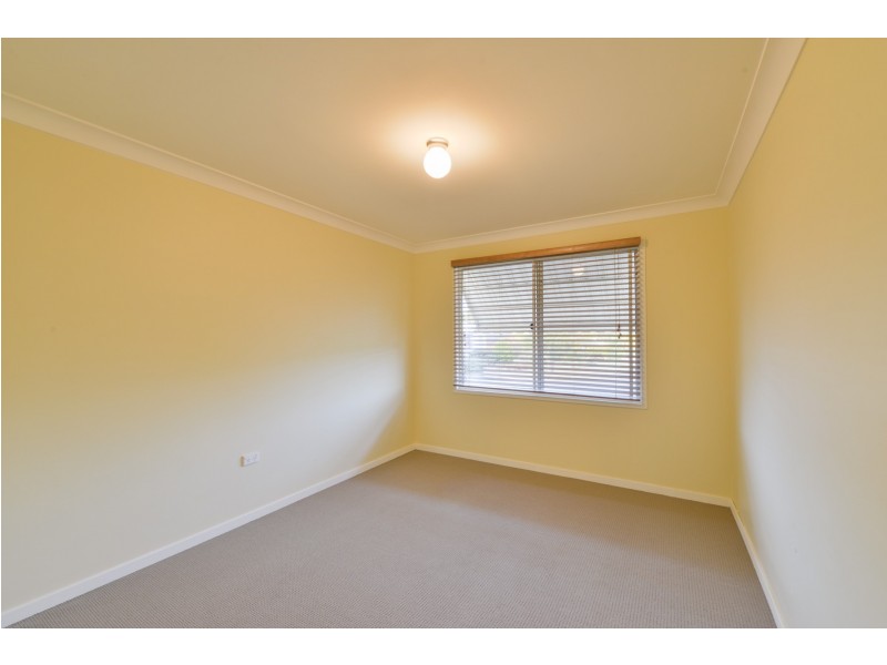 17 Carole Drive, Kootingal NSW 2352