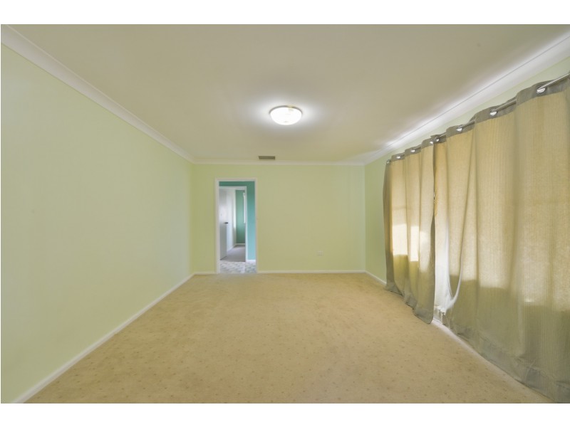 11 Campbell Road, Calala NSW 2340