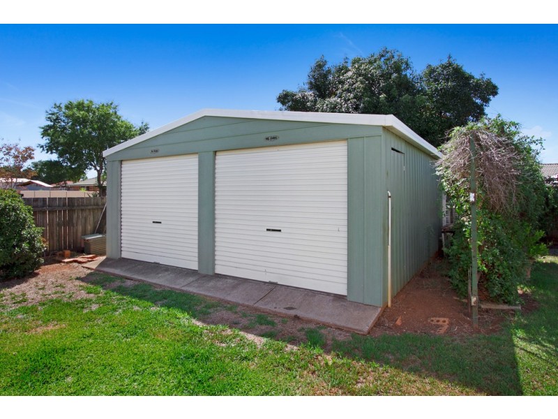 20 Caley Close, Tamworth NSW 2340