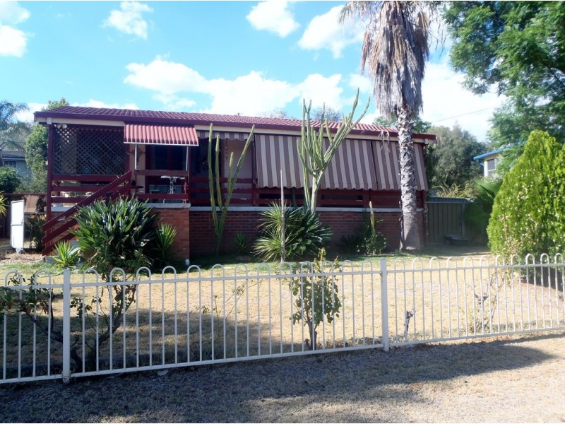 38 Kirkham Crescent, Tamworth NSW 2340