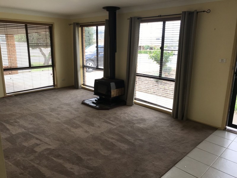 75 Harrier Parade, Tamworth NSW 2340