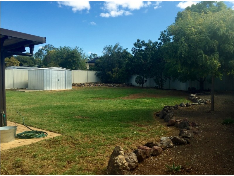 75 Harrier Parade, Tamworth NSW 2340