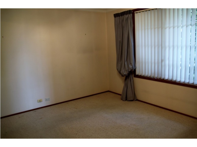 16 Beattie Boulevard, Tamworth NSW 2340