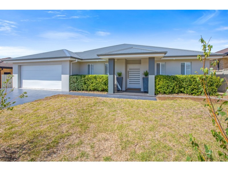 6 Kalinda Place, Tamworth NSW 2340