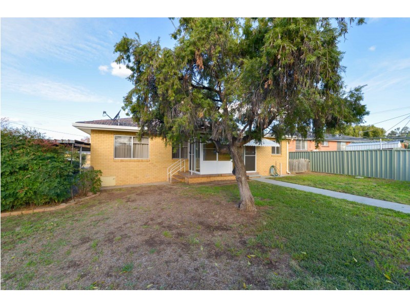 18 Murrawai Street, Tamworth NSW 2340