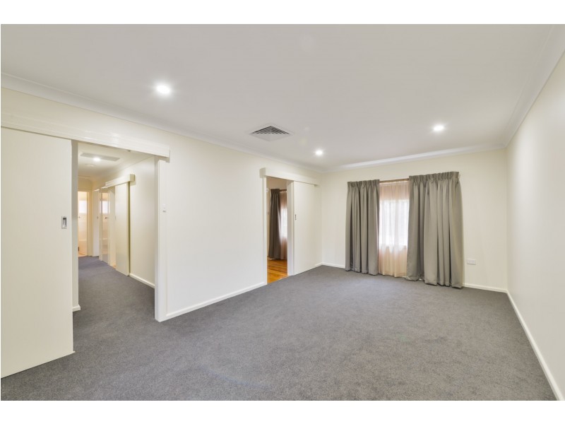 18 Murrawai Street, Tamworth NSW 2340