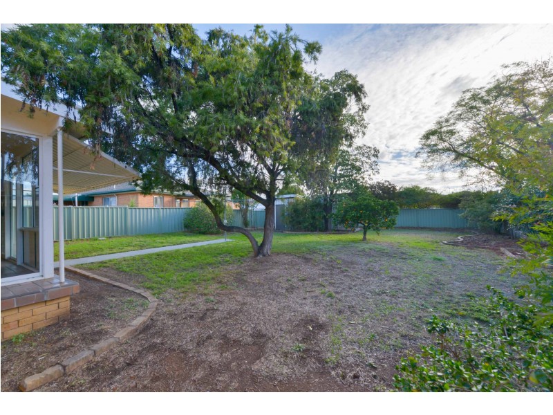 18 Murrawai Street, Tamworth NSW 2340