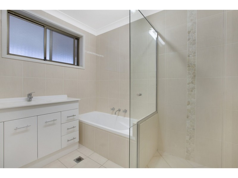 100 Warrah Road, Tamworth NSW 2340