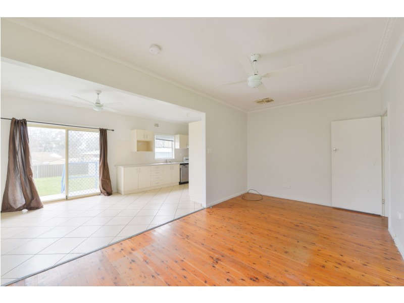 29 Churchill Street, Tamworth NSW 2340