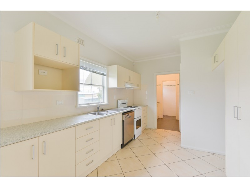 29 Churchill Street, Tamworth NSW 2340