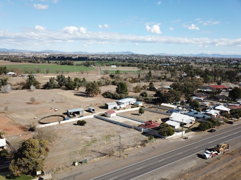 373 – 375 Armidale Road, Tamworth NSW 2340