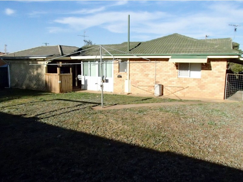 13 Aberdeen Street, Tamworth NSW 2340
