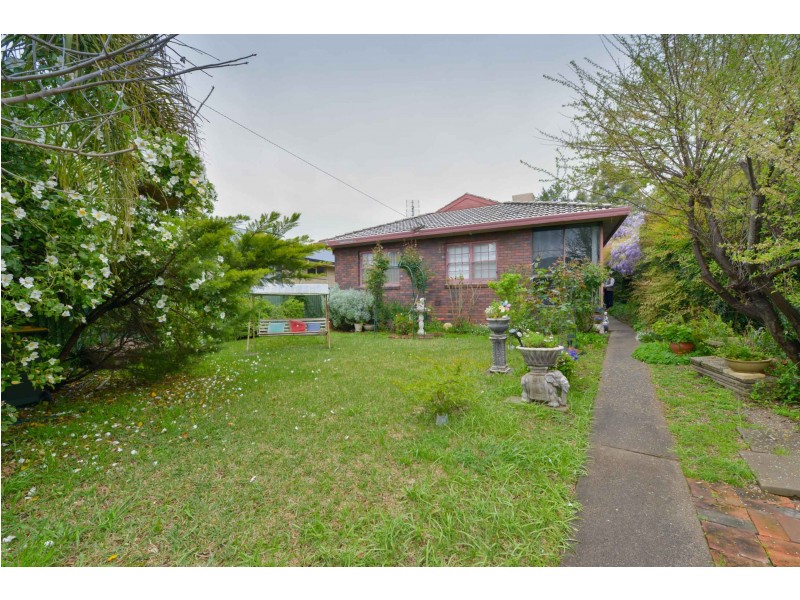 81 Church Street, Tamworth NSW 2340