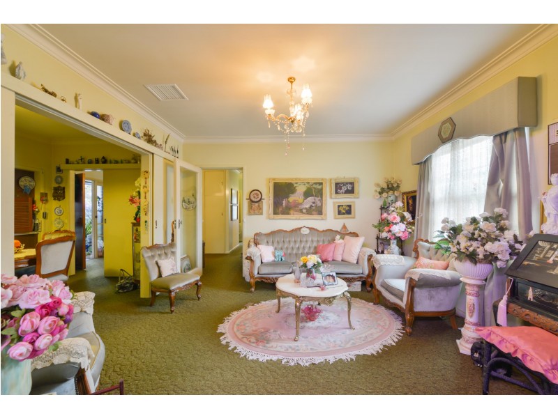 81 Church Street, Tamworth NSW 2340