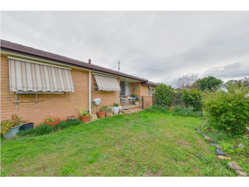 2/35 Susanne Street, Tamworth NSW 2340