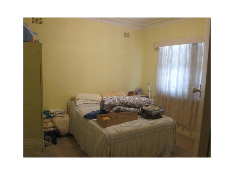 2 Edgeroy Street, Tamworth NSW 2340