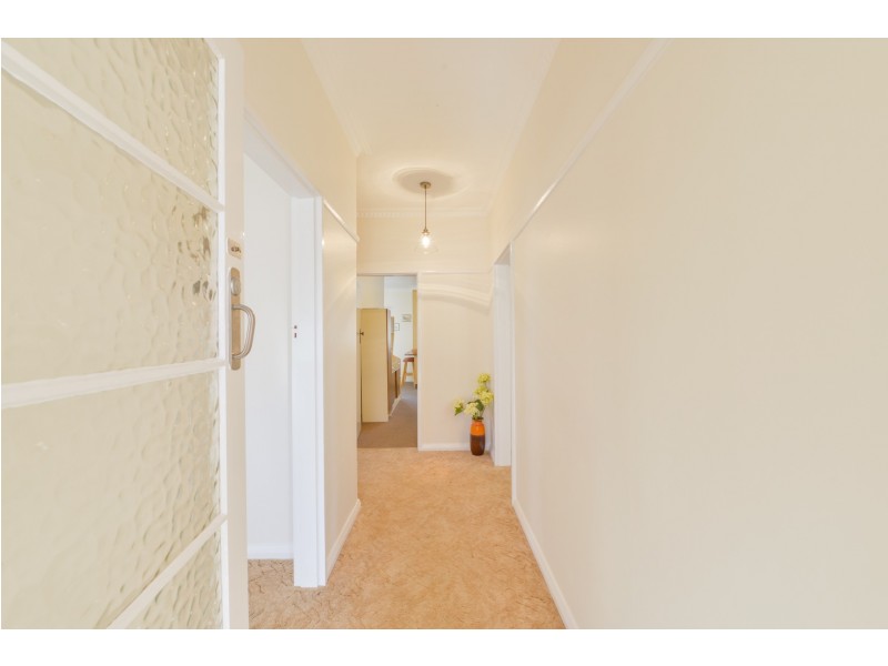 64 Mathews Street, Tamworth NSW 2340