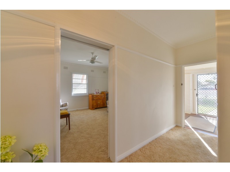 64 Mathews Street, Tamworth NSW 2340