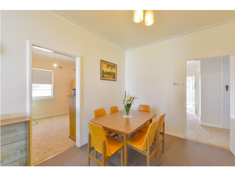 64 Mathews Street, Tamworth NSW 2340