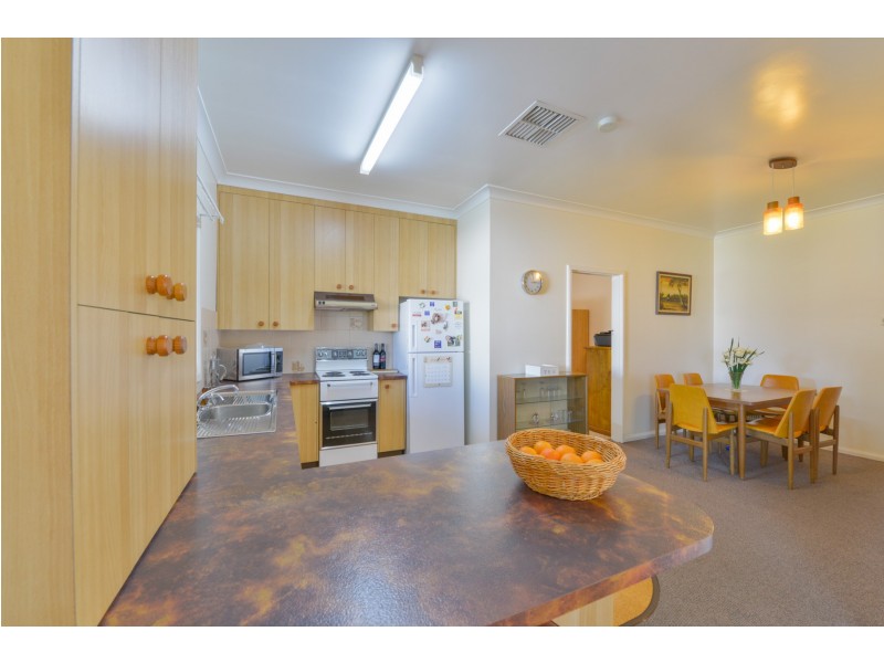 64 Mathews Street, Tamworth NSW 2340