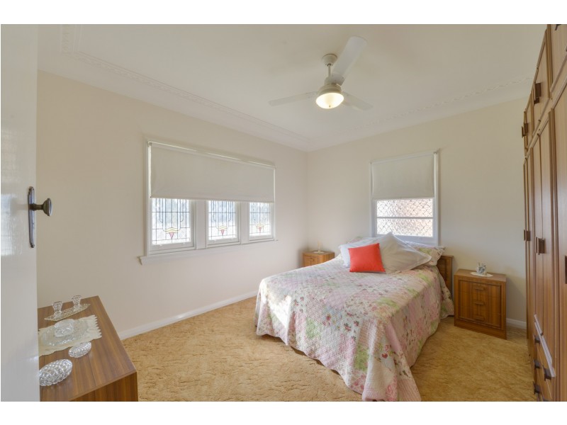 64 Mathews Street, Tamworth NSW 2340