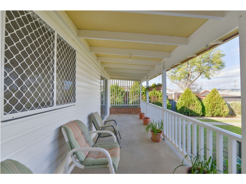 64 Mathews Street, Tamworth NSW 2340