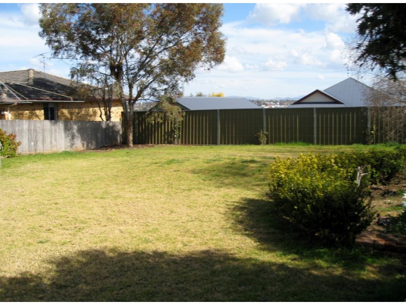 13 Rawson Avenue, Tamworth NSW 2340