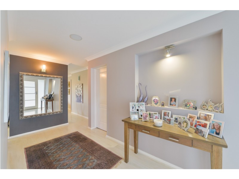 9 Wren Close, Calala NSW 2340