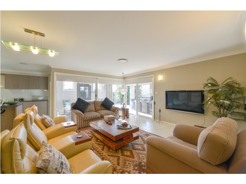 9 Wren Close, Calala NSW 2340