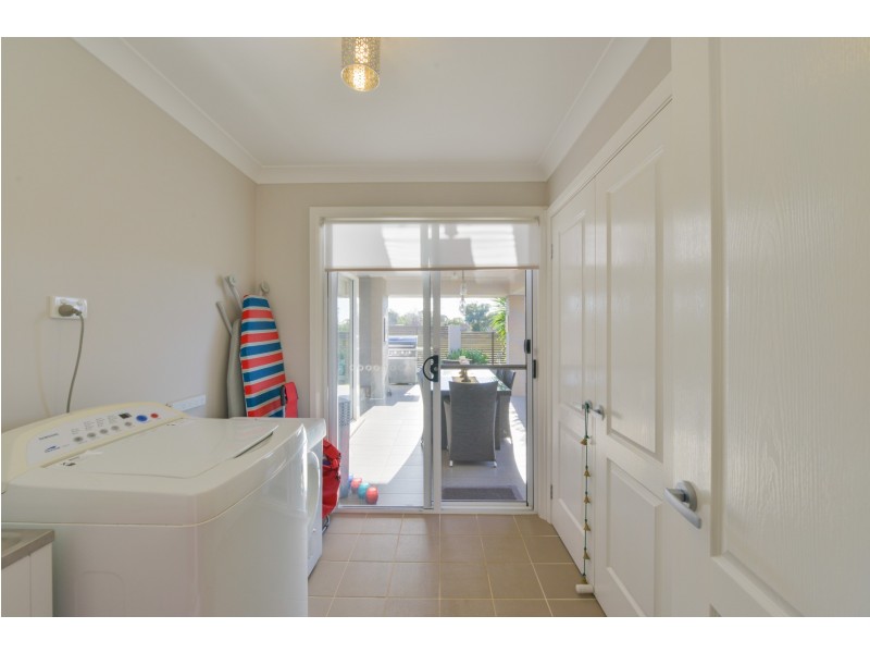 9 Wren Close, Calala NSW 2340