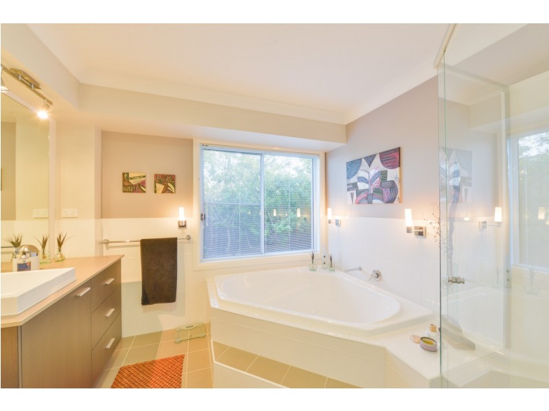 9 Wren Close, Calala NSW 2340