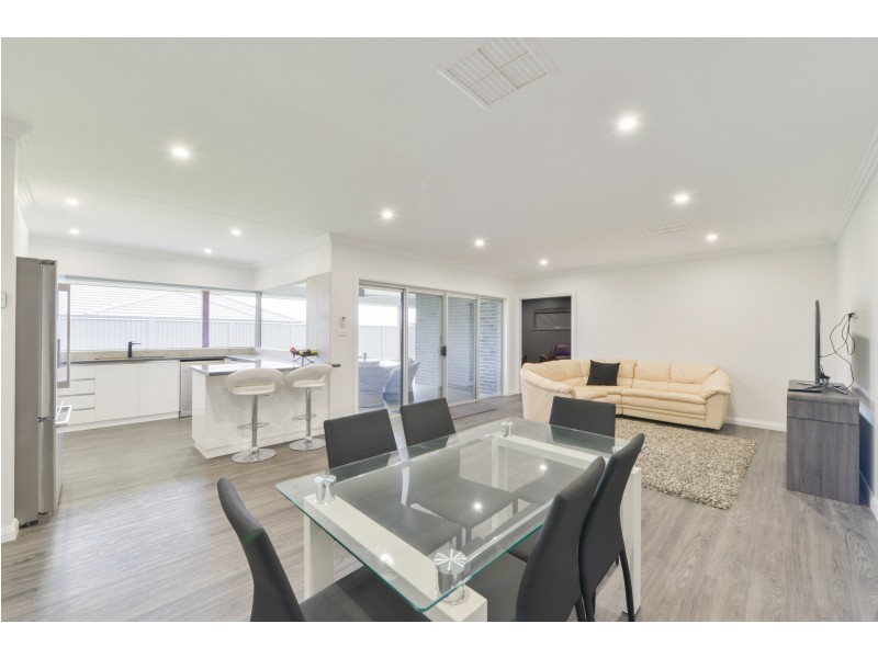 7 Grand Meadows Drive, Tamworth NSW 2340