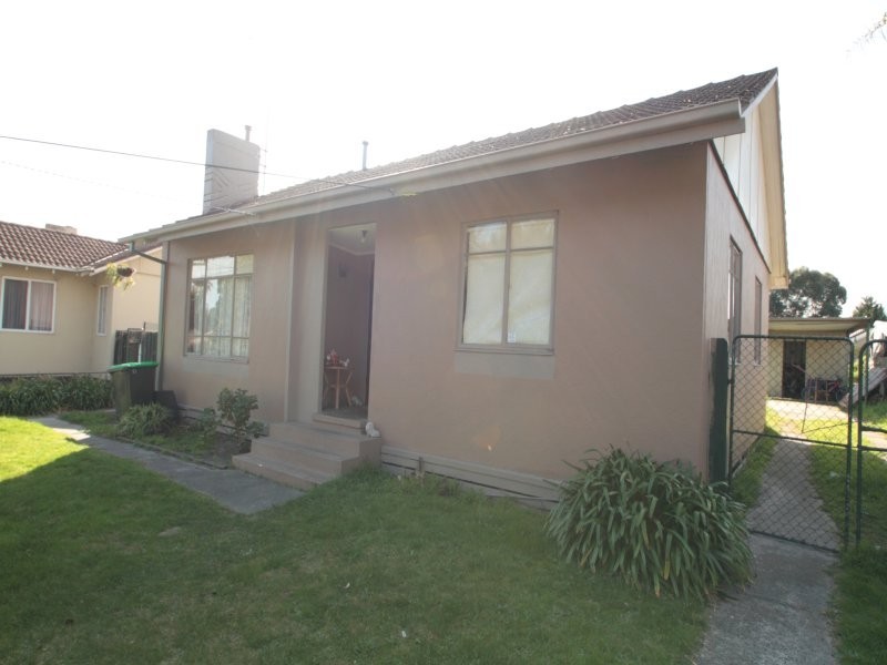 13 Pine Street, Frankston North VIC 3200