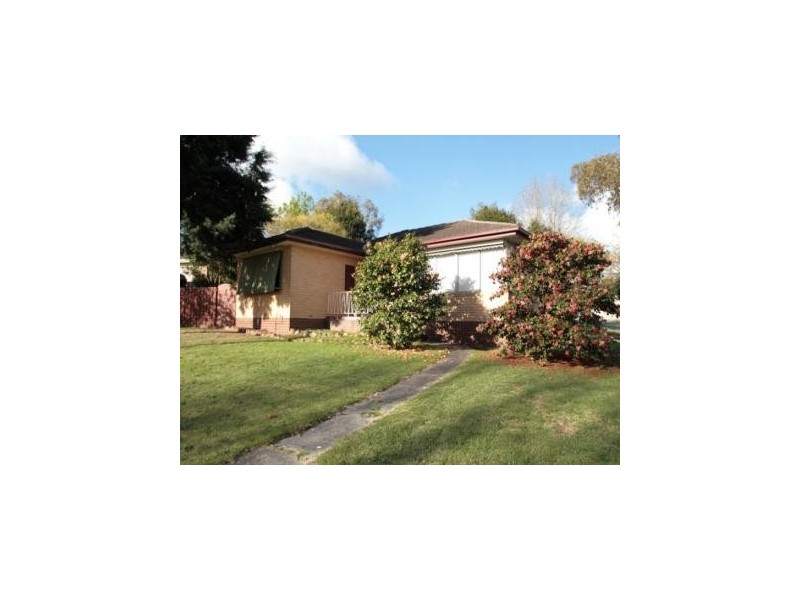 2 Catalina Court, Frankston VIC 3199