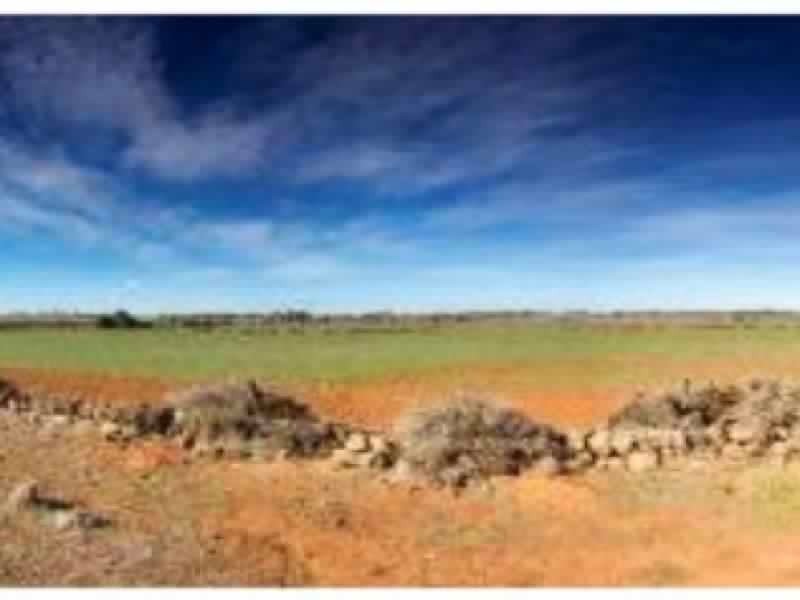 942-996 Beattys Road, Rockbank VIC 3335