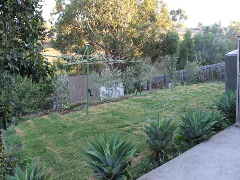 7 Riversdale Crescent, Darley VIC 3340