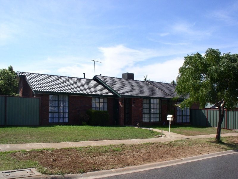 53 Kurunjang Drive, Kurunjang VIC 3337