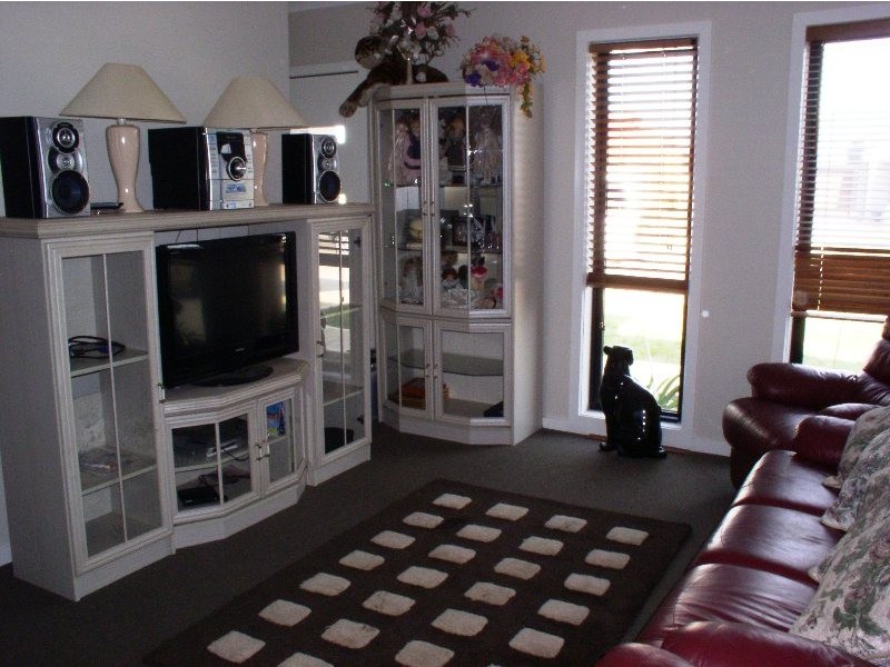 69 Gallery Avenue, Melton West VIC 3337