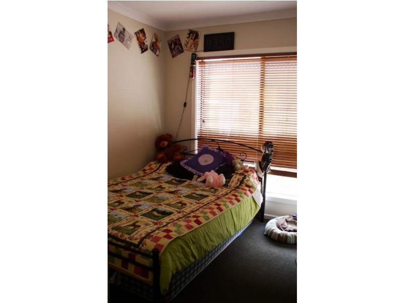 69 Gallery Avenue, Melton West VIC 3337